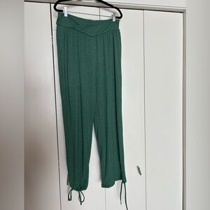 Halara Crossover high waisted joggers